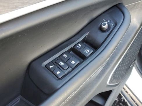 Certified 2022 Jeep Grand Cherokee Limited image 10