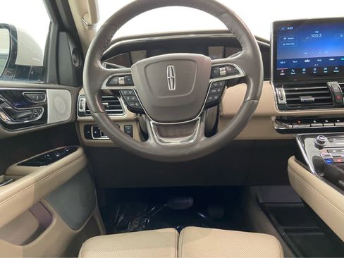 Used 2024 Lincoln Navigator L Reserve image 35