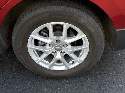 Used 2024 Chevrolet Equinox LT FWD image 35