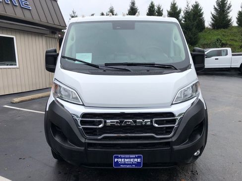 Used 2025 RAM ProMaster 2500 w/ U-Haul Equipment Group FWD image 9