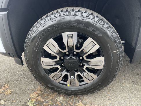 New 2026 GMC Sierra 3500 Denali w/ Denali Reserve Package image 69