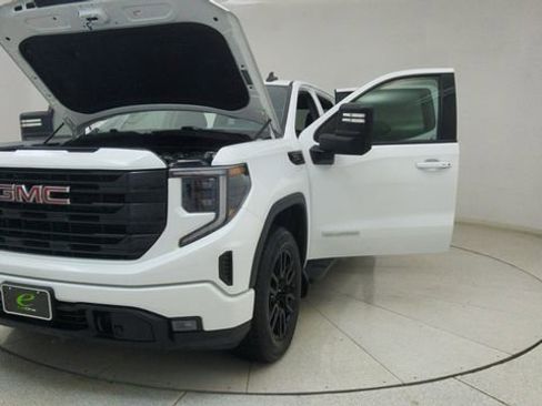 Used 2022 GMC Sierra 1500 Elevation w/ X31 Off-Road Package AWD/4WD image 72