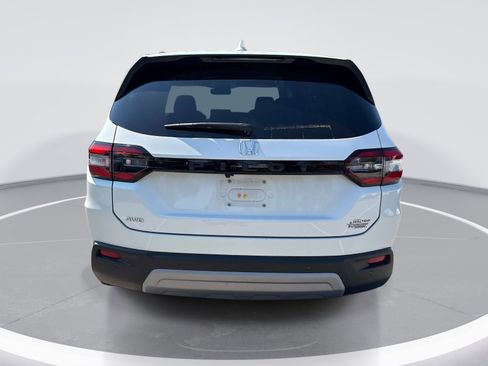 Used 2025 Honda Pilot EX-L image 7