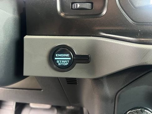 Used 2022 Ford Bronco Black Diamond AWD/4WD image 21