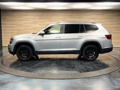 Used 2018 Volkswagen Atlas SEL AWD/4WD image 16