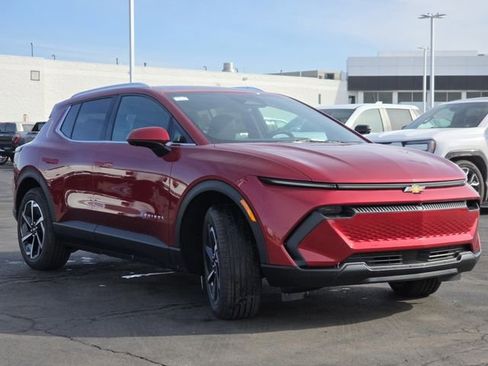 New 2026 Chevrolet Equinox EV LT image 17