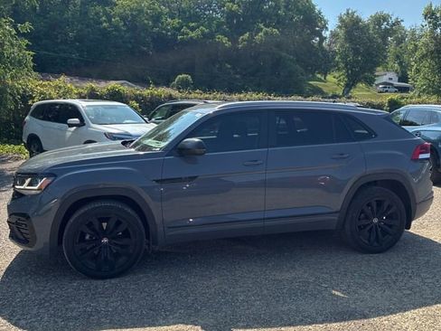 Used 2021 Volkswagen Atlas Cross Sport SEL R-Line AWD/4WD image 3
