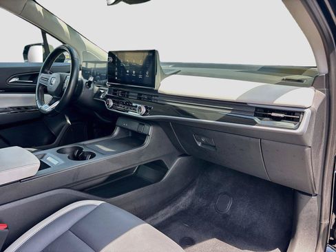 Used 2024 Honda Prologue Touring image 35