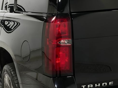 Used 2020 Chevrolet Tahoe LT image 36