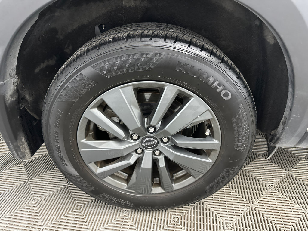 Used 2024 Nissan Pathfinder SV AWD/4WD image 18