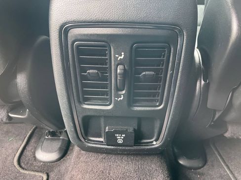 Used 2018 Jeep Grand Cherokee Altitude AWD/4WD image 23