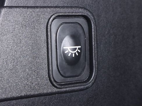 Used 2022 Ford F150 Lightning Lariat image 53