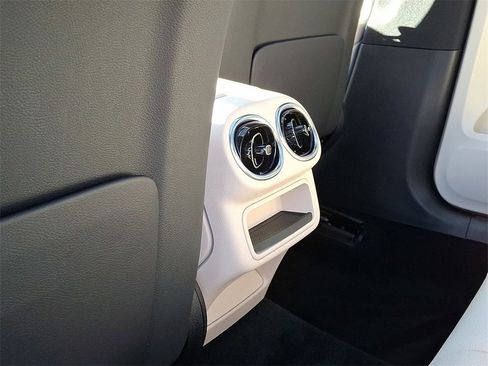 Used 2023 Mercedes-Benz GLC 300 GLC 300 image 15