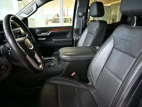 Used 2024 GMC Sierra 1500 Denali w/ Denali Reserve Package AWD/4WD image 23