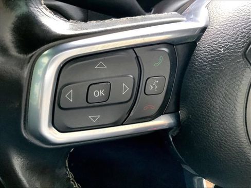 Used 2021 Jeep Gladiator Overland w/ Safety Group AWD/4WD image 18
