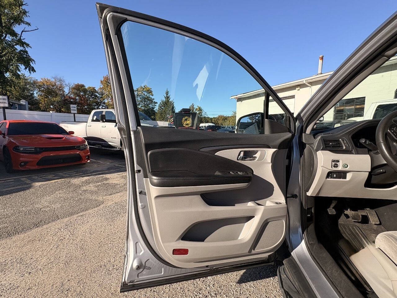 Used 2019 Honda Pilot LX image 13