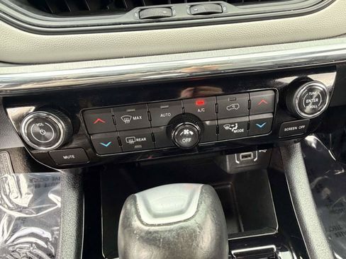 Used 2024 Jeep Compass Limited AWD/4WD image 13