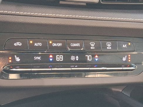 Used 2021 Buick Envision Preferred image 17