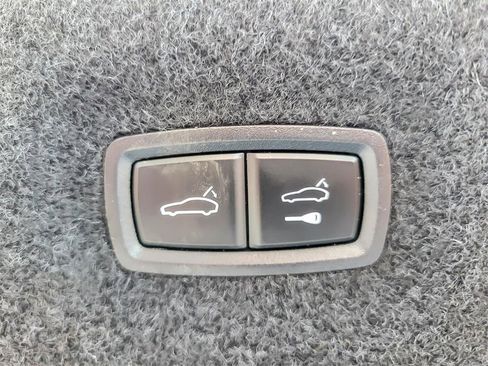 Used 2023 Audi e-tron GT Premium Plus image 21