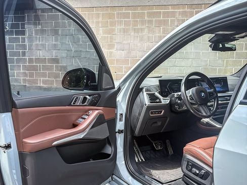 Used 2024 BMW X7 xDrive40i w/ Executive Package AWD/4WD image 7