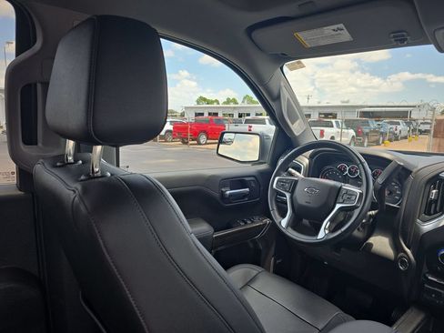 Used 2022 Chevrolet Silverado 1500 LT Trail Boss w/ Convenience Package II AWD/4WD image 15