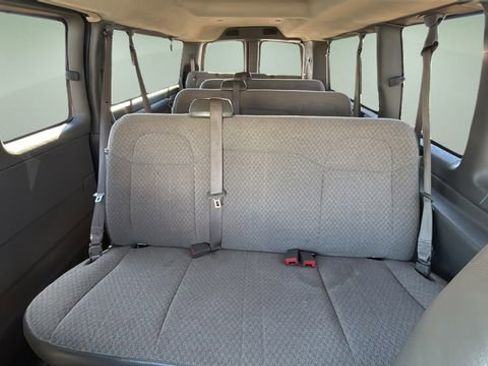 Used 2024 Chevrolet Express 3500 LT w/ LT Preferred Equipment Group RWD image 35