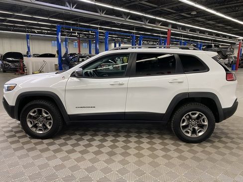 Used 2019 Jeep Cherokee Trailhawk image 7