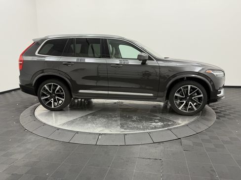 Certified 2023 Volvo XC90 B6 Plus w/ Protection Package Premier AWD/4WD image 8