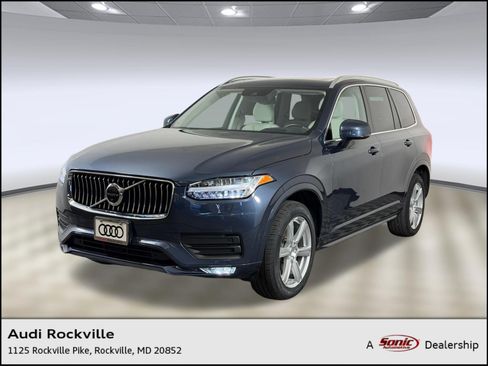 Used 2022 Volvo XC90 T5 Momentum w/ Advanced Package AWD/4WD image 1