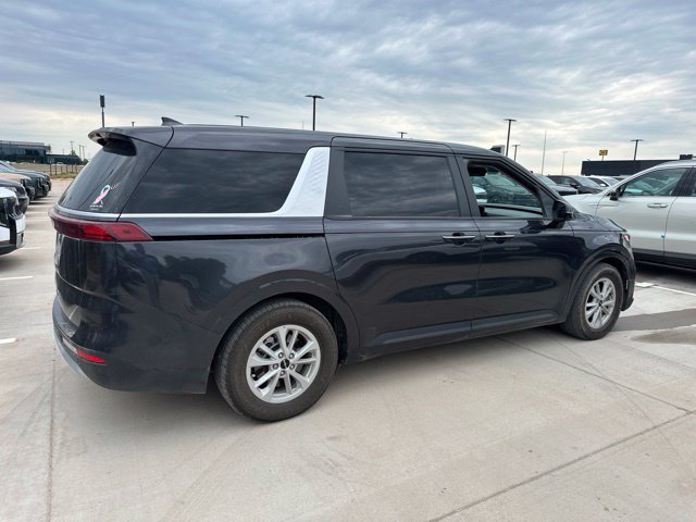 Used 2023 Kia Carnival LX FWD image 15