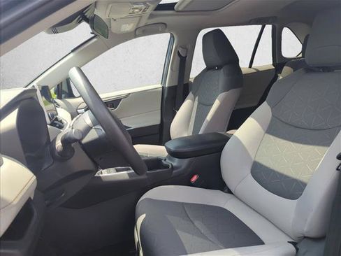 Certified 2025 Toyota RAV4 XLE w/ Convenience Package FWD image 22