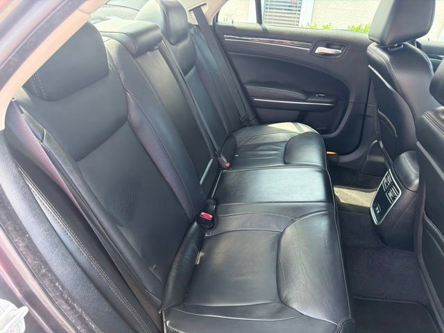 Used 2017 Chrysler 300 Limited RWD image 16