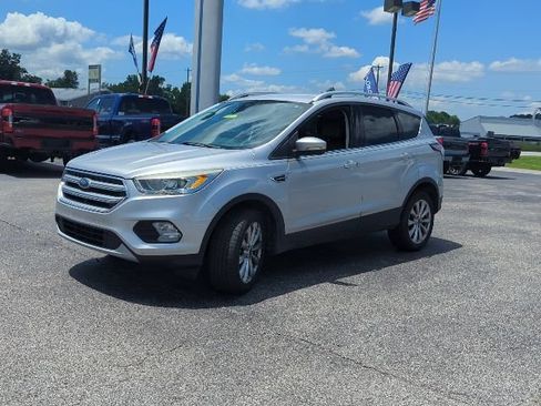 Used 2017 Ford Escape Titanium FWD image 5