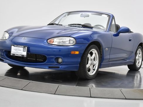 Used 1999 MAZDA MX-5 Miata 10th Anniversary Edition RWD image 14