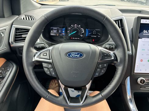 Used 2024 Ford Edge Titanium w/ Titanium Elite Package AWD/4WD image 11