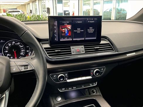 Certified 2023 Audi Q5 2.0T Premium w/ Convenience Package image 7