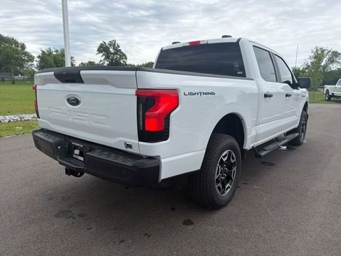 Used 2022 Ford F150 Lightning Pro AWD/4WD image 9