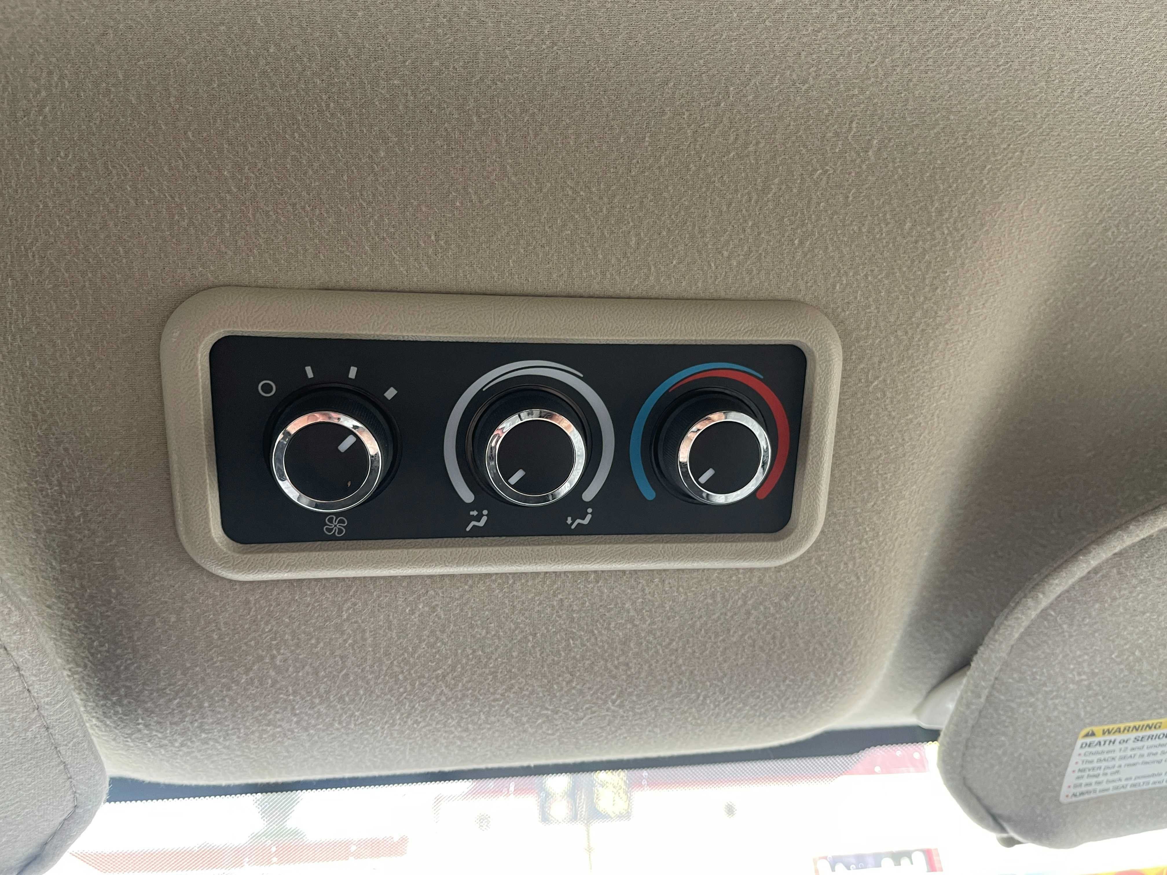 Used 2016 Chevrolet Express 3500 LT w/ LT Preferred Equipment Group RWD image 23