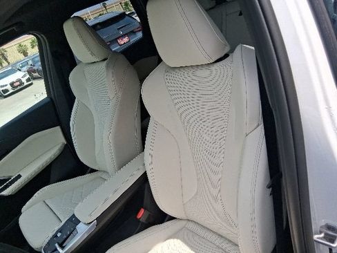 New 2026 BMW X1 xDrive28i w/ Technology Package AWD/4WD image 10