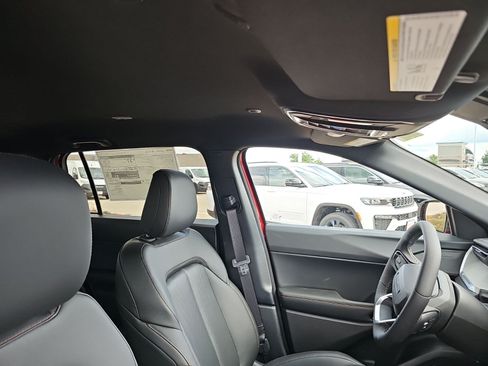 New 2026 Jeep Cherokee Limited AWD/4WD image 12