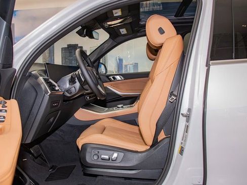 Used 2026 BMW X5 xDrive50e w/ Parking Assistance Package image 20