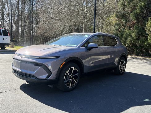 New 2026 Chevrolet Equinox EV LT AWD/4WD image 5