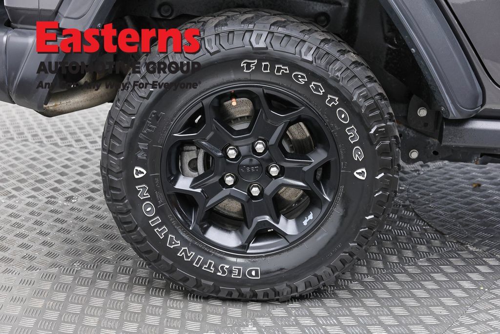 Used 2023 Jeep Wrangler Unlimited w/ Cold Weather Group AWD/4WD image 30