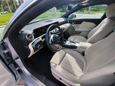 Used 2025 Mercedes-Benz CLA 250 4MATIC image 6