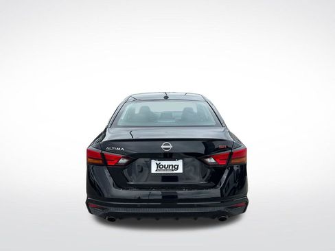 Used 2023 Nissan Altima 2.5 SR FWD image 4
