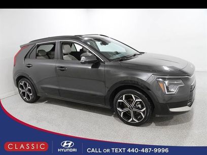 Used 2023 Kia Niro EX Touring