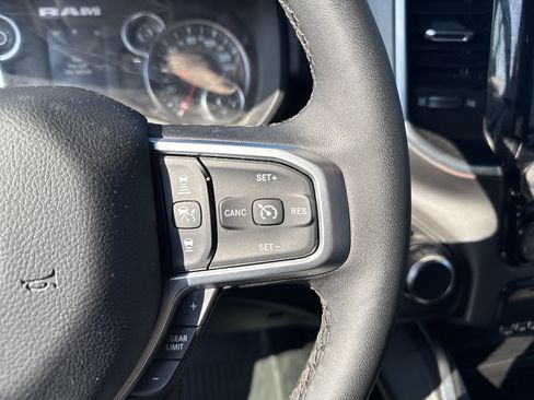 Used 2025 RAM 1500 Big Horn AWD/4WD image 19
