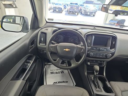 Used 2022 Chevrolet Colorado W/T image 11
