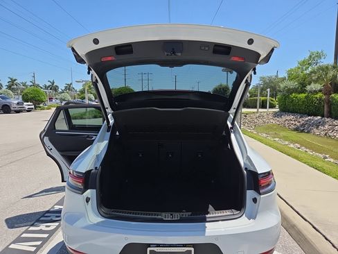Used 2020 Porsche Macan S AWD/4WD image 16