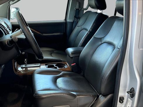Used 2005 Nissan Pathfinder LE RWD image 7